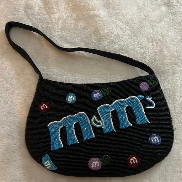 M&M purse! - Picture 1 of 3